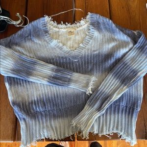blue/white sweater